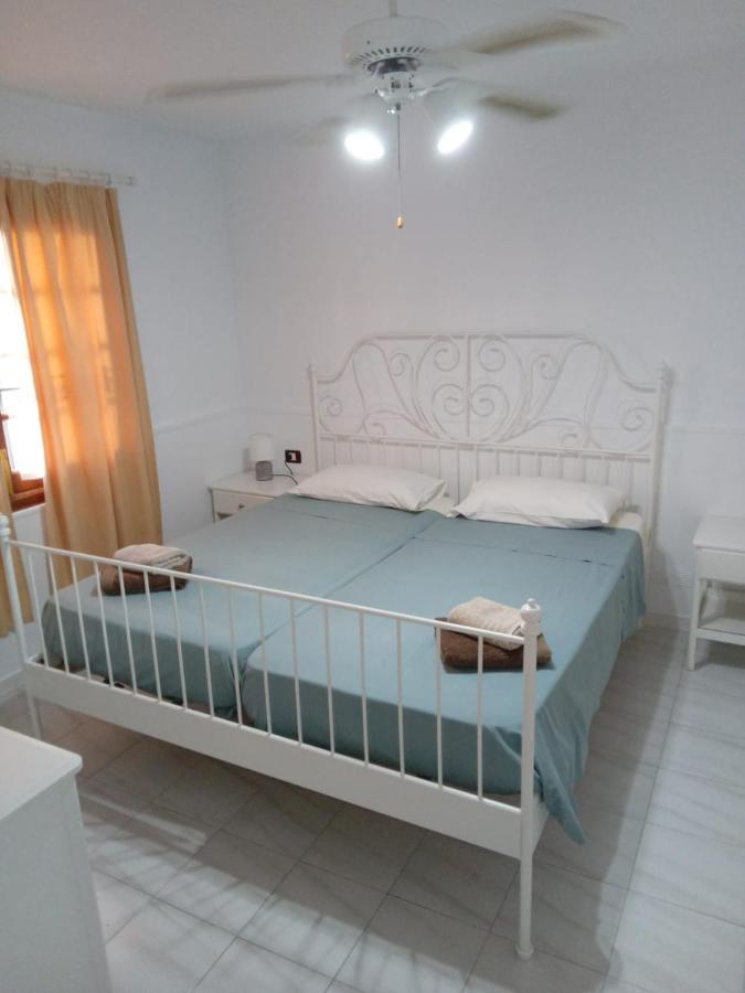 Blue Island House On The Hill Apartamento Los Cristianos  Exterior foto